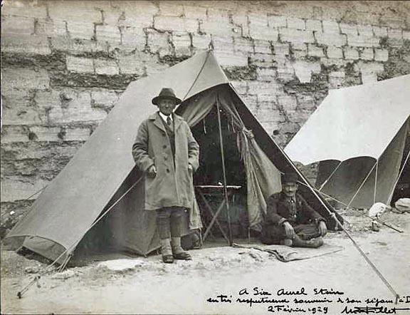 FirstExpedition_html_mff2e984